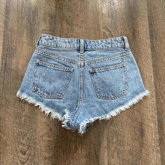 Vintage 90s Women’s Daisy Dukes Blue Jean Shorts Waist 26 - Picture 1 of 5